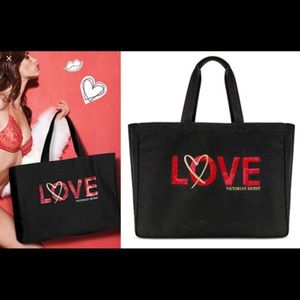 Vs LOVE Tote